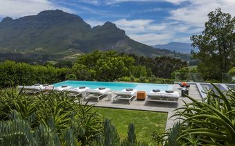 Hotel Clouds Estate