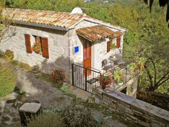 Villa Hum 1