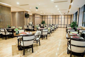 Hotel Days Inn By Wyndham Business Place Sichuan Bazhong