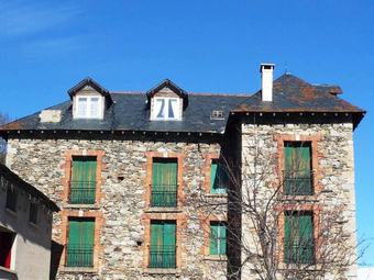 Apartment With 5 Bedrooms In Formigu�res, With Wonderful Mountain View And Wifi - 5 Km From The Slopes