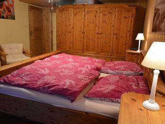 Cozy Apartment In County Of Manderscheid With Tv