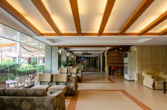 Hotel Tara Garden
