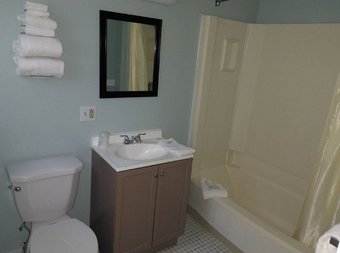 Motel Harbor Base Pineapple Inn