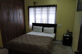 Hotel Grand Seasons