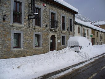 Hotel Rural Huelde