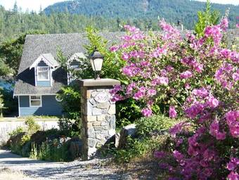 Moonlit Cove B&B