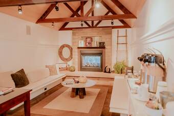 Hotel Farmhouse Inn