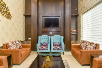 Hotel Grand Decor