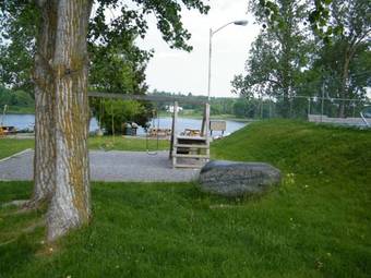 Motel Campbellford River Inn