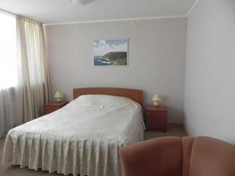 Dvyrechie Hotel