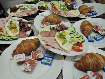 Hostal Penzion Jezero
