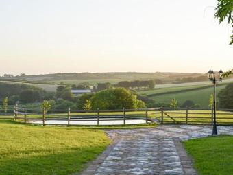 Coombe View