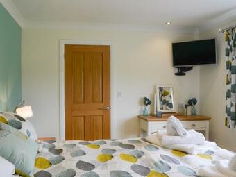 Henry's Bungalow