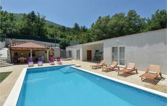 Three-bedroom Holiday Home In Kucice