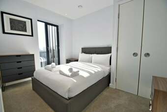 Modern 2 Bedroom Apartment In Green Gate