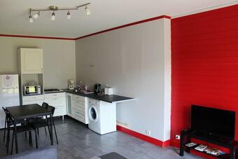 House With One Bedroom In Saint-patrice, With Shared Pool, Enclosed Garden And Wifi