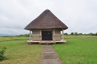 Posada Ntoroko Game Lodge