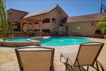 Hotel Estancia Inn
