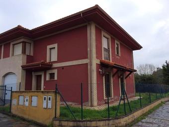 House With 5 Bedrooms In Casasola , With Enclosed Garden