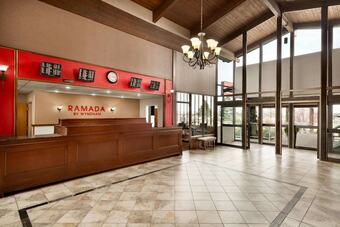Hotel Ramada By Wyndham Spokane Airport