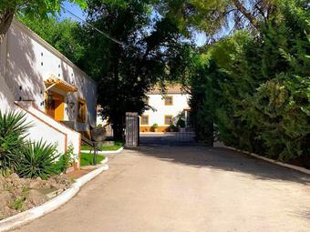 House With 3 Bedrooms In Huelma, With Wonderful Mountain View, Terrace And Wifi - 96 Km From The Slopes