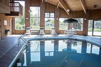 Hotel Baymont By Wyndham Harvard
