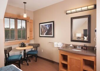Posada Canyon Lodge & Cabins - Inside The Park