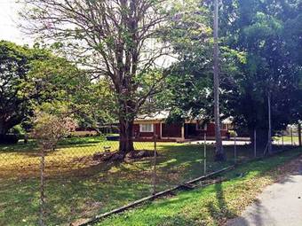 Villa Lagoona