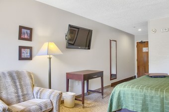 Hotel Hometown Inn