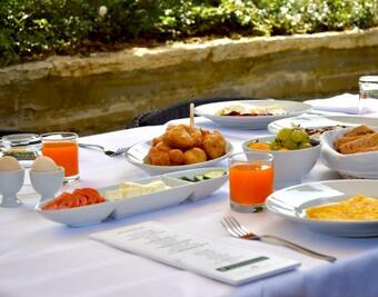 Hotel Villa Permet