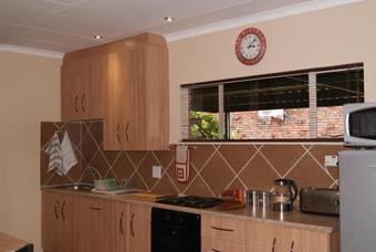 Apartamentos Ruresta Guesthouse