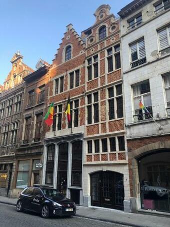 Grand Place Apartments 5