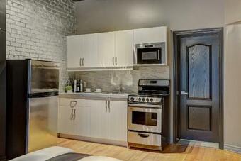 Hostal Room In Apartment - Classic Studio Downtowndrummond Near Ritz 102