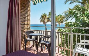 Amazing Apartment In Estepona W/ Wifi And 3 Bedrooms