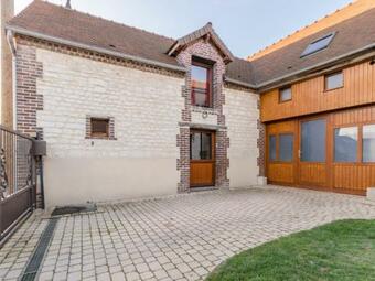 G�te Estissac, 3 Pi�ces, 4 Personnes - Fr-1-543-82