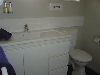 Aldan Lodge Motel
