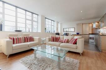 Roomspace Serviced Apartments - Princes House