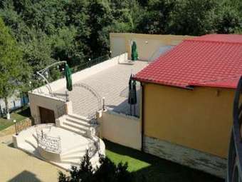 Hotel Silva(.)
