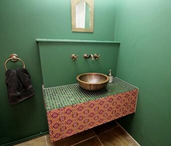 Beautiful Modern House In The Heart Of Gower