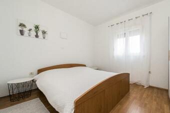 Villa Holiday Home Nerona