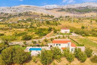 Villa Roko With 4 Bedrooms, 32sqm Private Pool