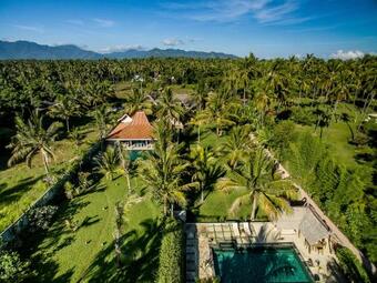 Villa Nomad