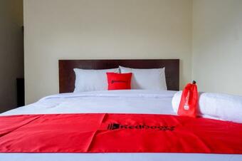 Albergue Reddoorz Near Terminal Mendolo Wonosobo