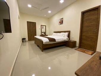 Hotel Kpm Residency