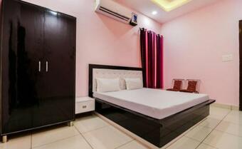 Hostal Hotel Taj Guest House