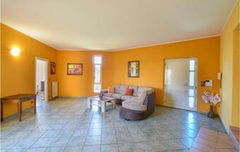 Awesome Home In Montauro With Wifi And 4 Bedrooms