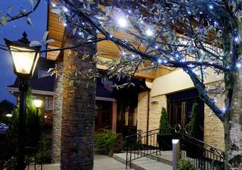 Devon Inn Hotel
