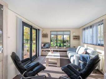 Beautiful Detached Chalet Sea Rocks In Goedereede With Views And Garden