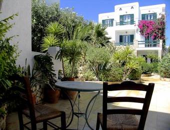 Keros Art Hotel
