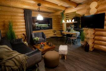 Villa Resort Back To Nature
